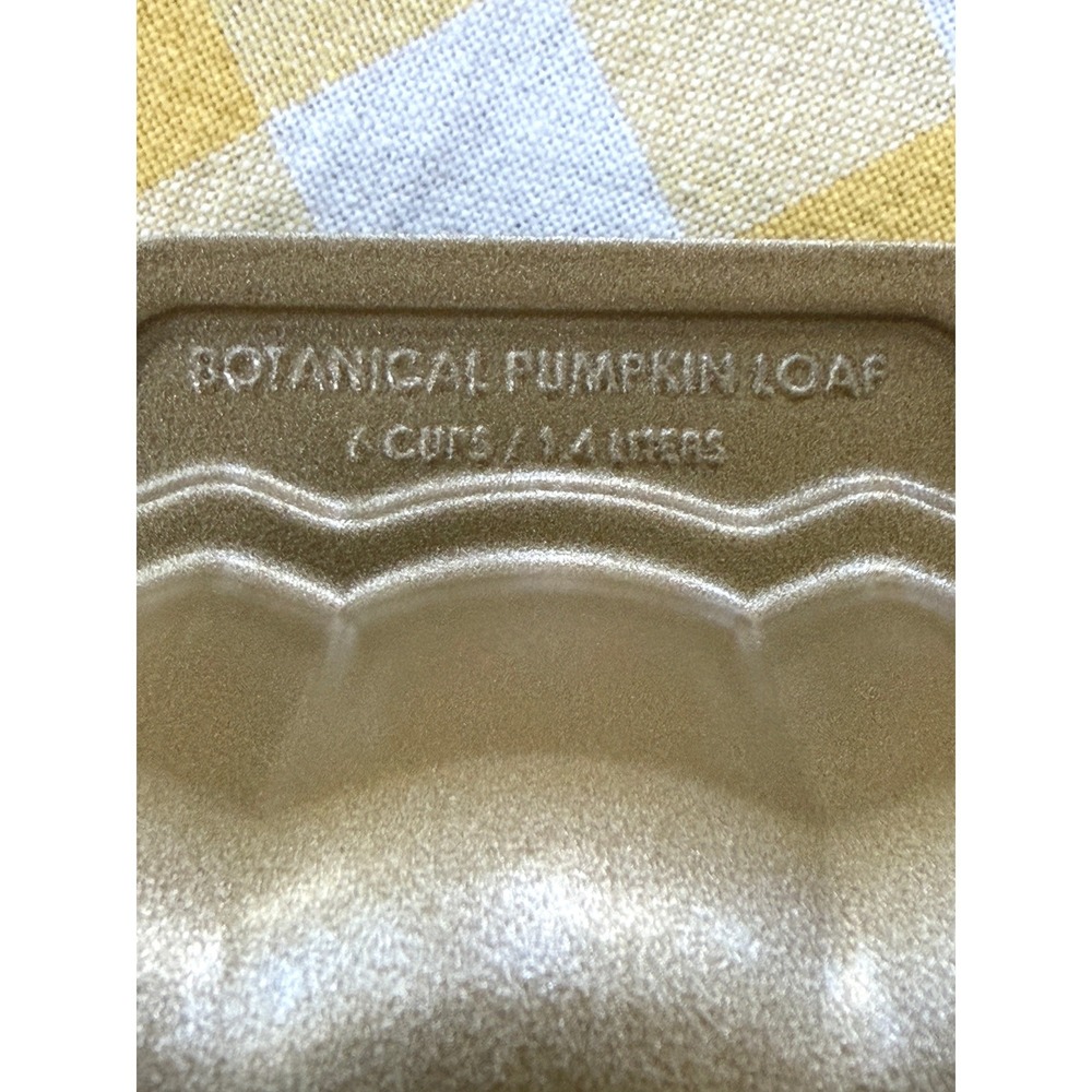 Williams Sonoma Pumpkin Loaf Pan Nordic Ware Gold Fall - Picture 3 of 7